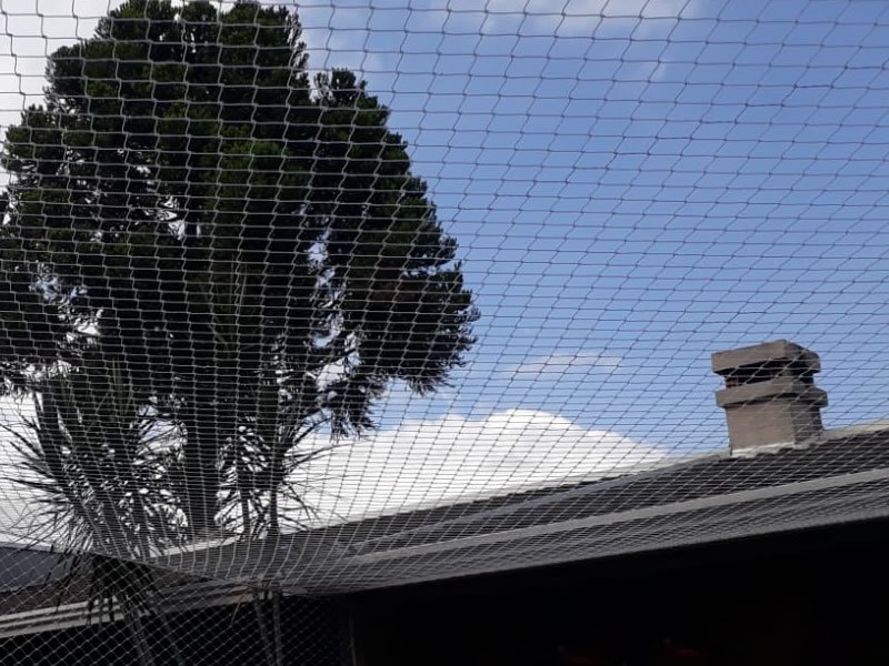 Instalação de rede de proteção em Vila Santo Antônio, Porto Alegre